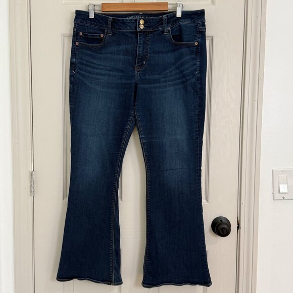 American Eagle Artist Flare Jeans Womens 18 Short Blue Stretch Boho Classic - Picture 1 of 15